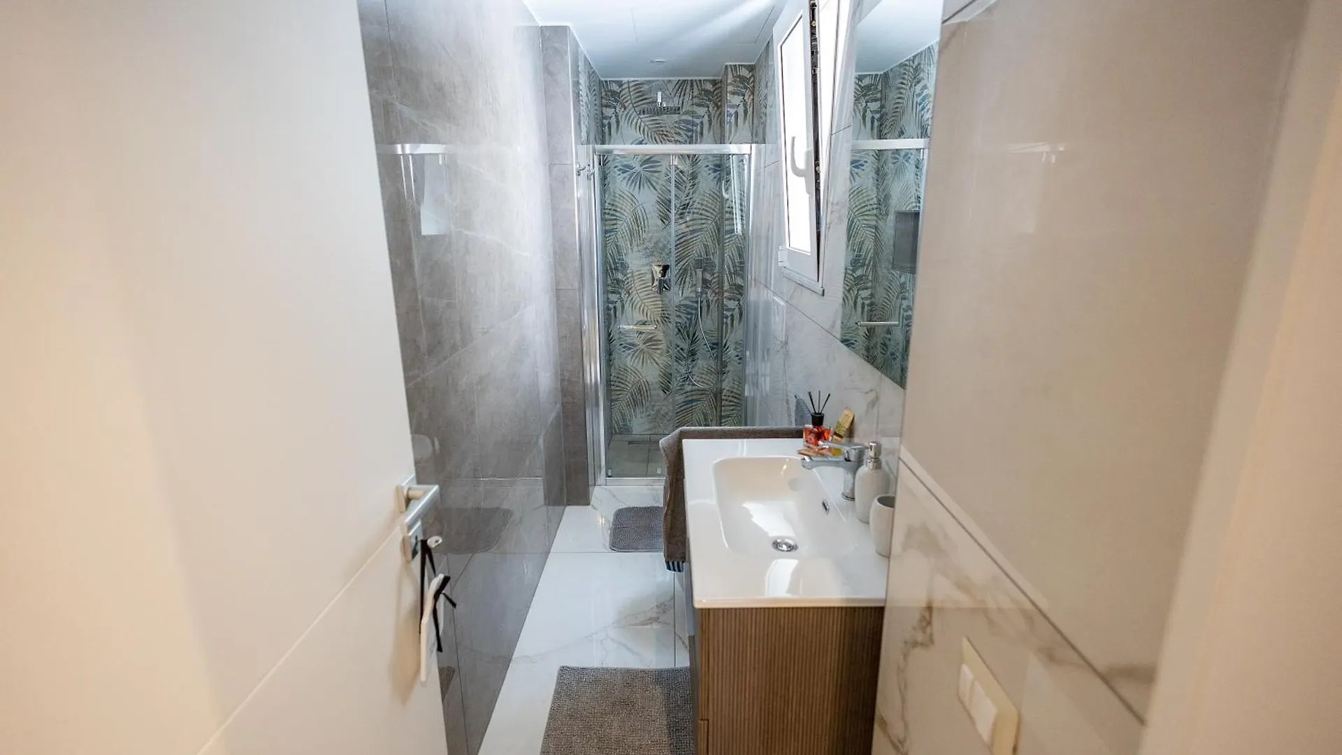 64 Pantano Delux Apartment Catania 0*,